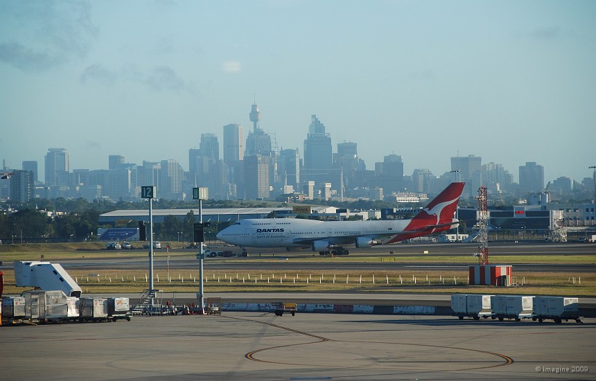 02.3- Notre avion a Sydney.JPG